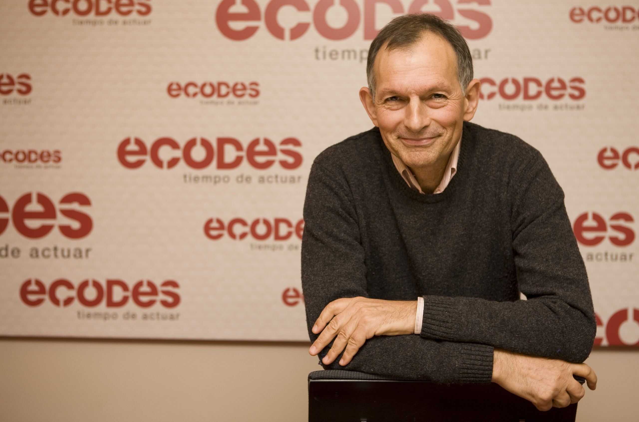 Víctor Viñuales Sociólogo, cofundador y Director de Fundación Ecología y Desarrollo (ECODES)